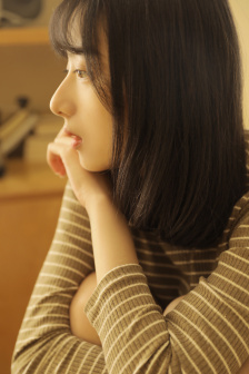 偷偷在线观看免费播放电视剧大全1